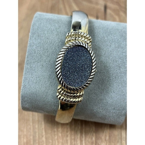 Gem Essence Women’s Wrist Watch Cover Flip Over Face Druzy Sparkle Bejeweled ⏱🔥 - Picture 2 of 7